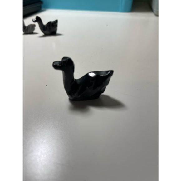 Black Marble Swans (5) - Picture 3 of 6